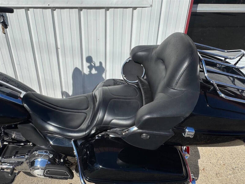 2015 Harley-Davidson FLHTK -