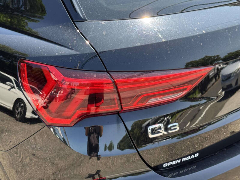2020 Audi Q3 quattro Premium 45 TFSI