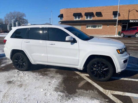 2019 Jeep Grand Cherokee for sale at Creighton Auto & Body Shop in Creighton NE