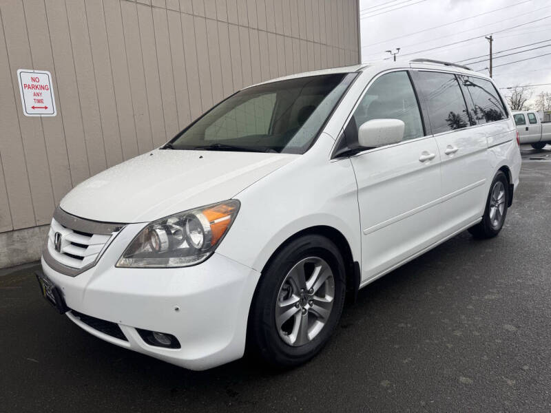 2008 Honda Odyssey Touring's photo