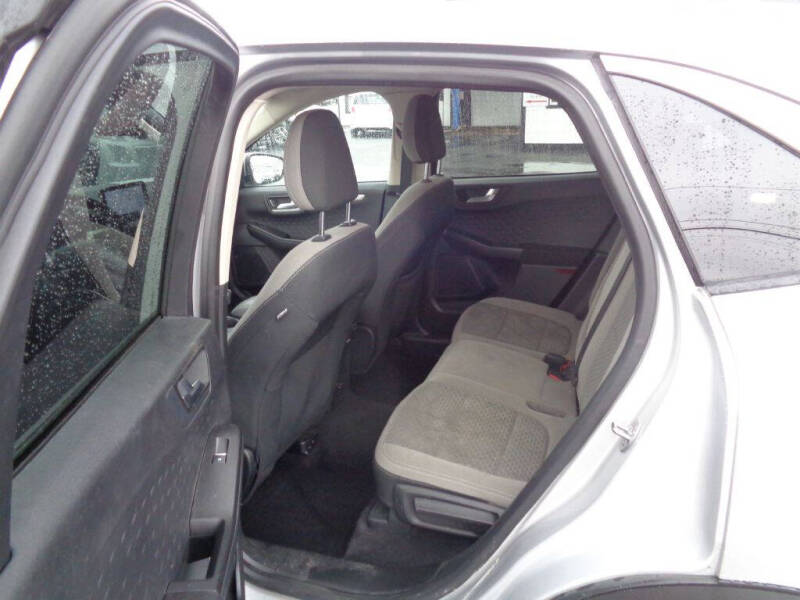 2020 Ford Escape SE