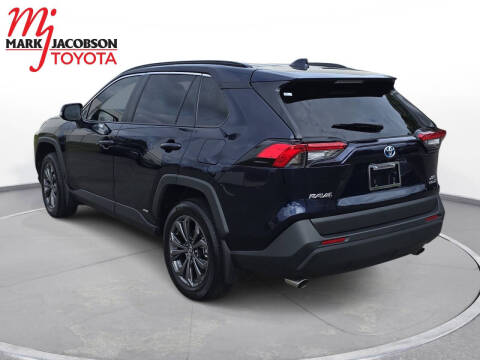 2024 Toyota RAV4 Hybrid XLE Premium