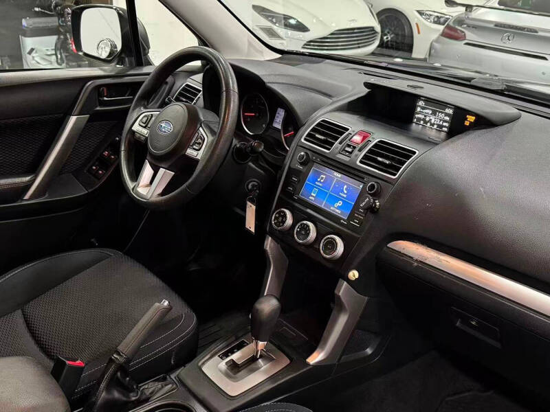 2017 Subaru Forester 2.5i