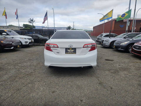 2014 Toyota Camry LE