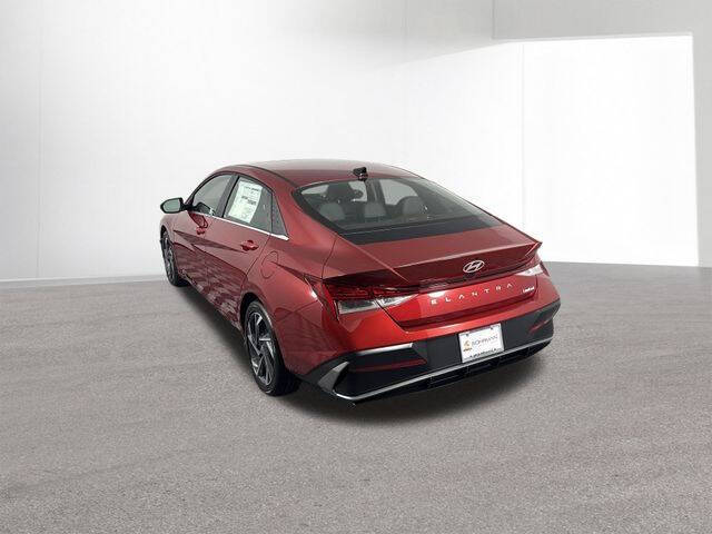 2025 Hyundai Elantra Limited