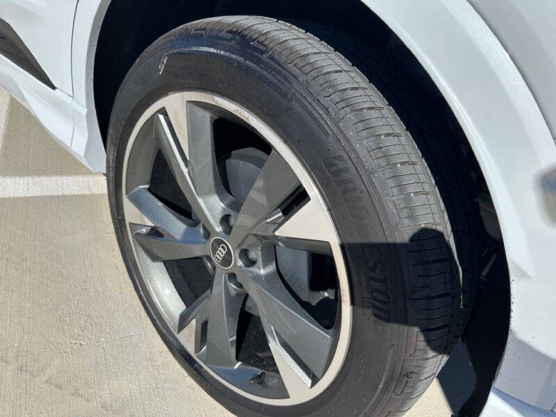 2024 Audi Q4 e-tron quattro Premium Plus 55