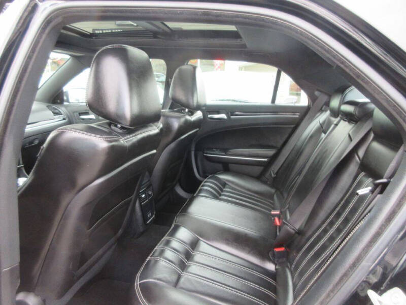 2023 Chrysler 300 S V6