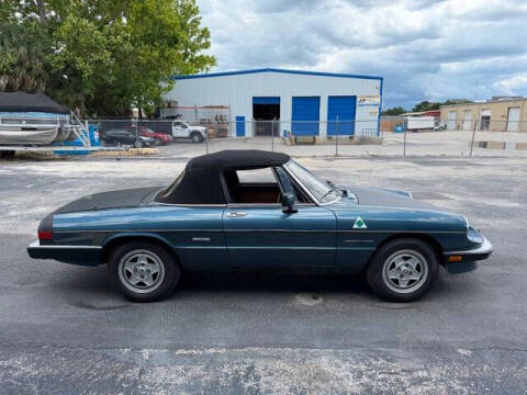 1988 Alfa Romeo Spider Veloce