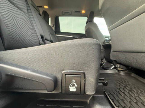 2017 Toyota Highlander LE
