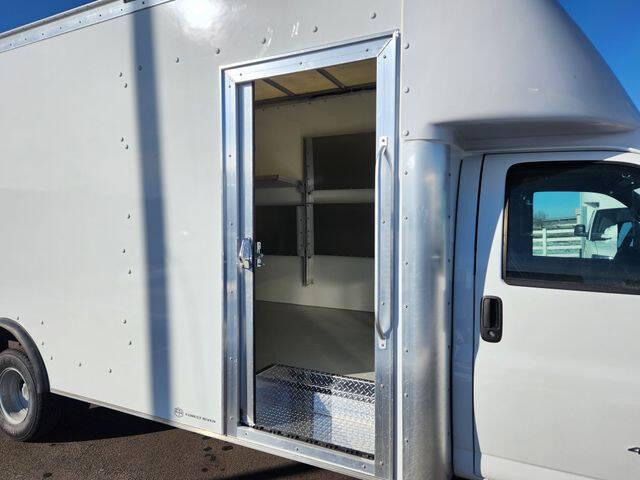 2026 Chevrolet Express 4500