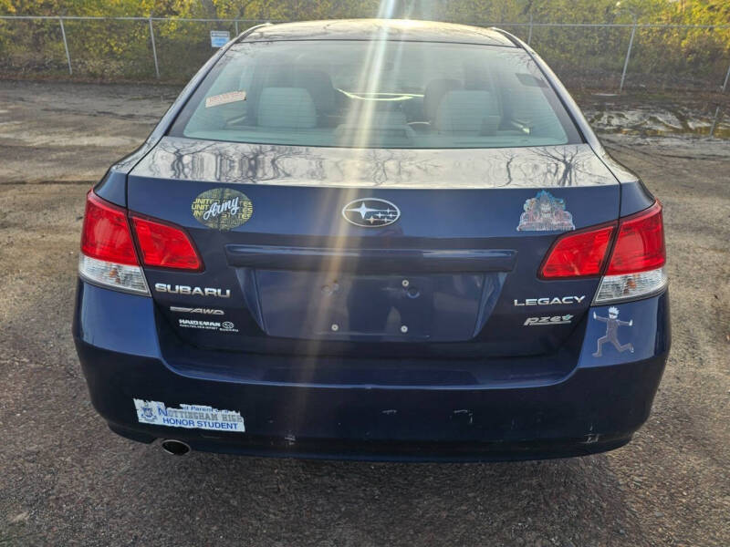 2010 Subaru Legacy 2.5i Premium