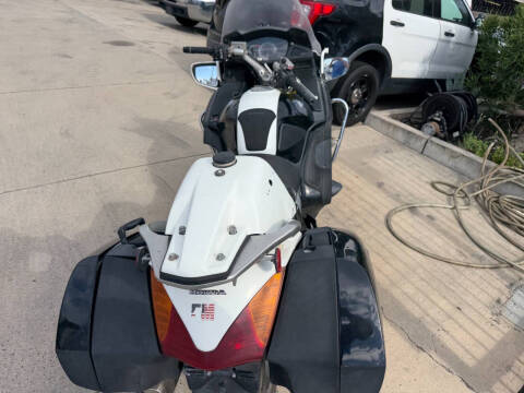 2005 Honda st1300