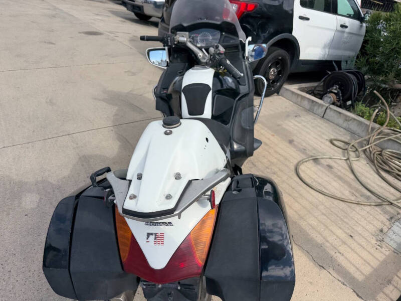 2005 Honda st1300