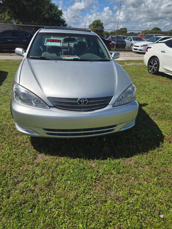 2004 Toyota Camry LE