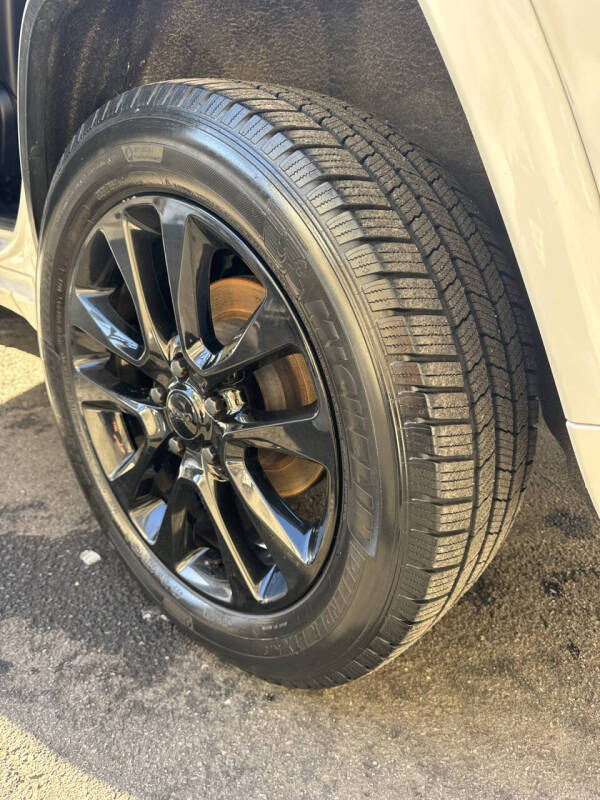2017 Jeep Grand Cherokee Altitude