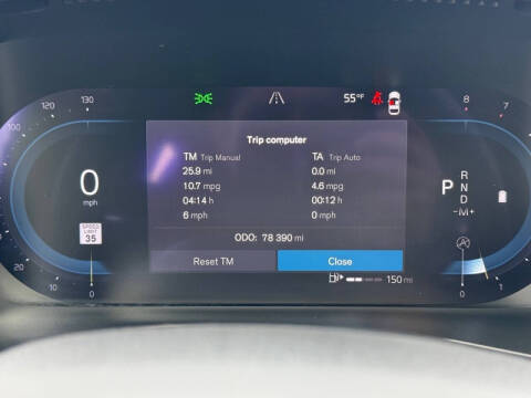 2023 Volvo XC40 B5 Core