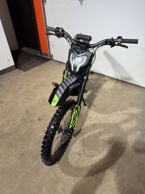 2025 Rawrr Mantis X 72V/30Ah