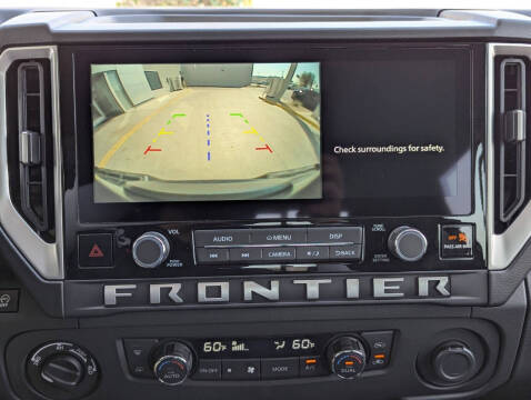 2025 Nissan Frontier SV