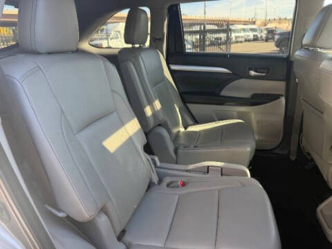 2018 Toyota Highlander SE