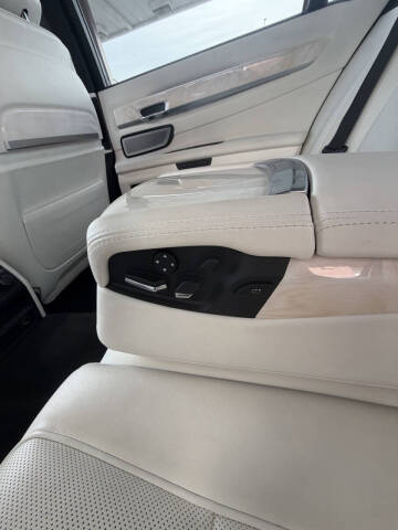 2013 BMW 7 Series 760Li