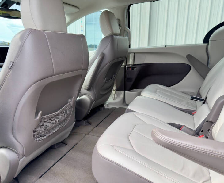 2017 Chrysler Pacifica Touring Plus