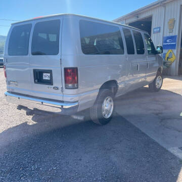 2010 Ford E-Series E-350 SD XLT
