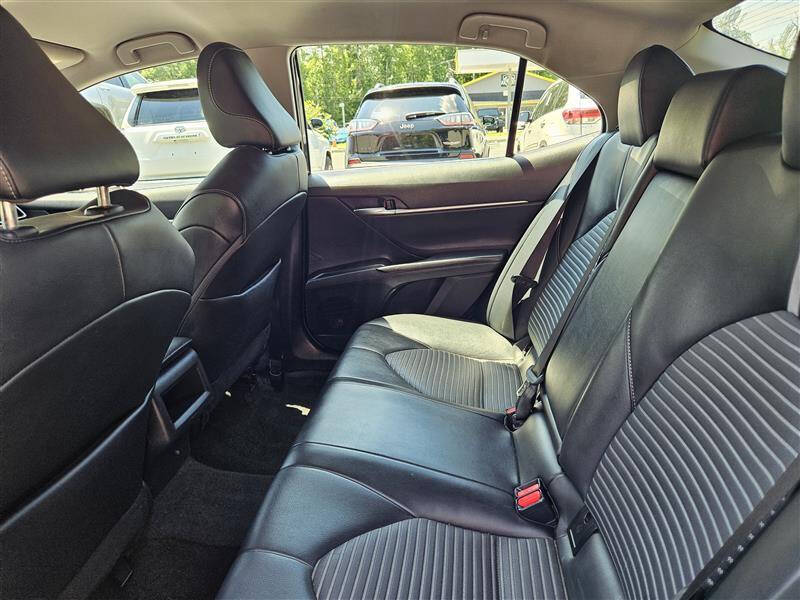 2022 Toyota Camry SE