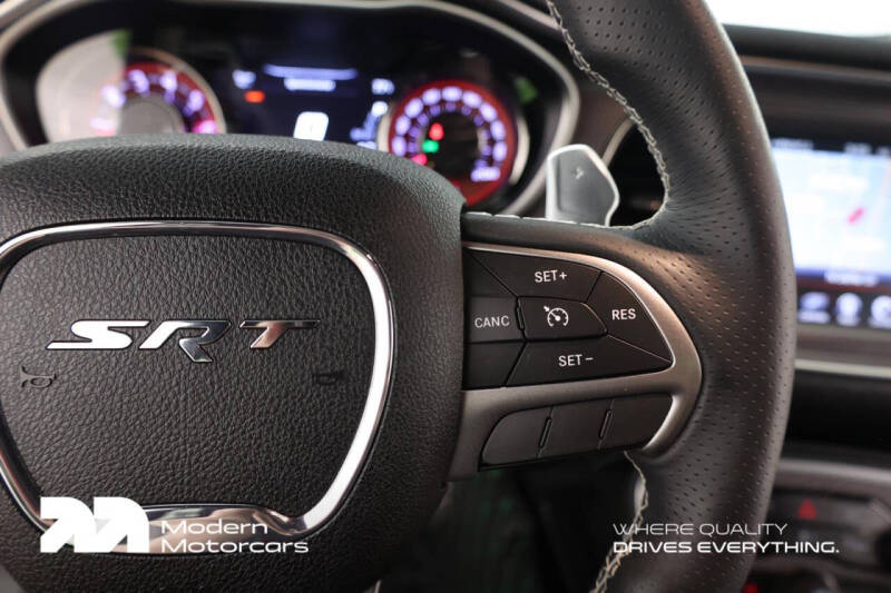 2015 Dodge Challenger SRT Hellcat