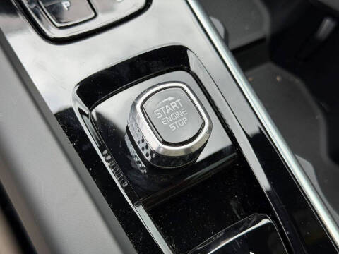 2026 Volvo XC60 T8 Plus