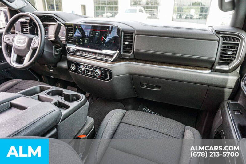 2024 GMC Sierra 1500 Elevation Standard
