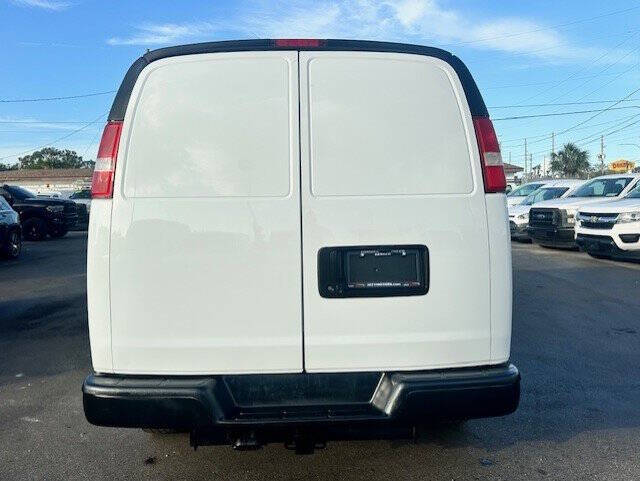 2018 Chevrolet Express 2500