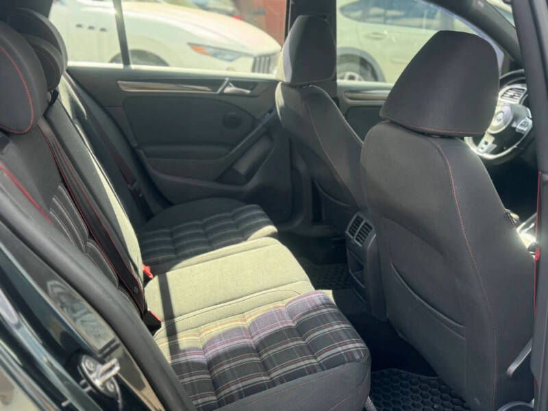 2014 Volkswagen GTI Wolfsburg Edition PZEV