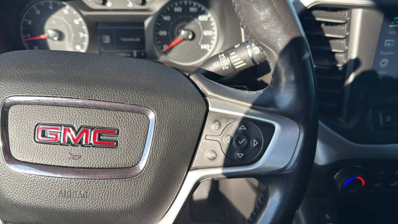 2018 GMC Acadia SLE-2