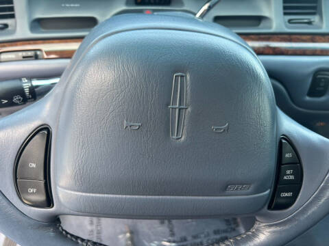 1997 Lincoln Town Car Executive