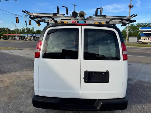 2017 Chevrolet Express 2500