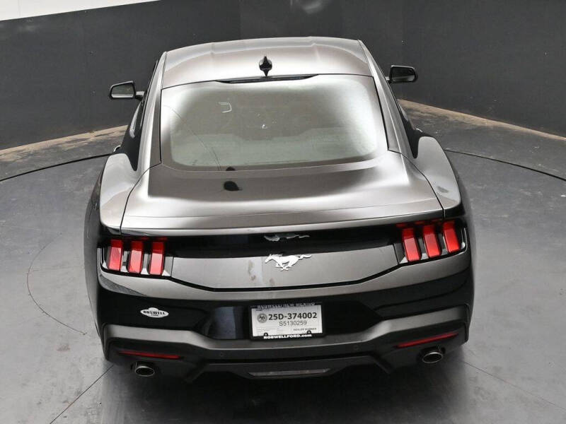 2025 Ford Mustang EcoBoost