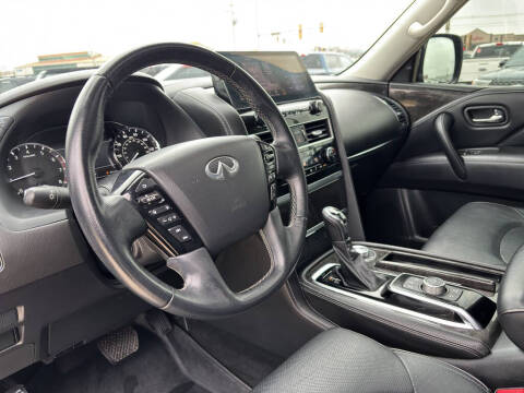 2022 Infiniti QX80 Luxe