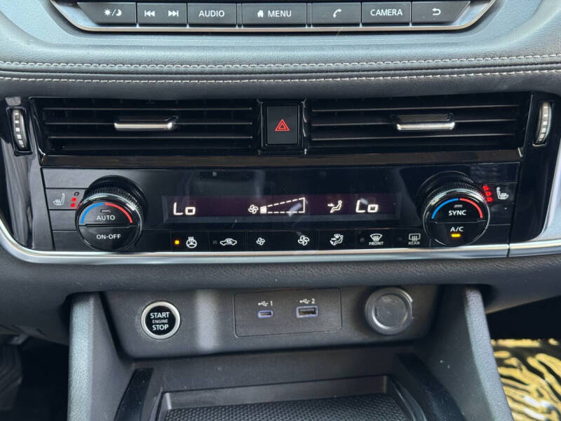 2021 Nissan Rogue SV