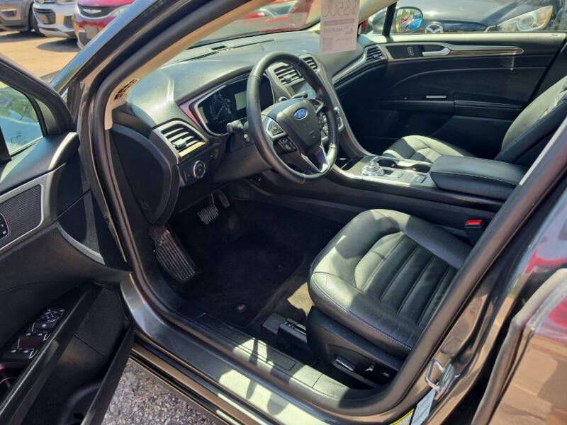 2018 Ford Fusion SE