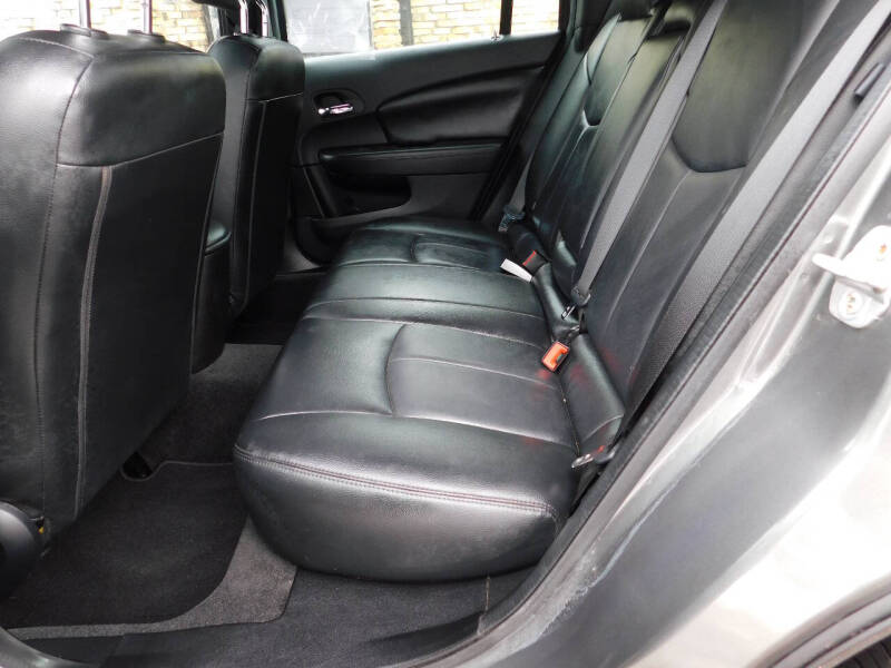 2013 Chrysler 200 Touring