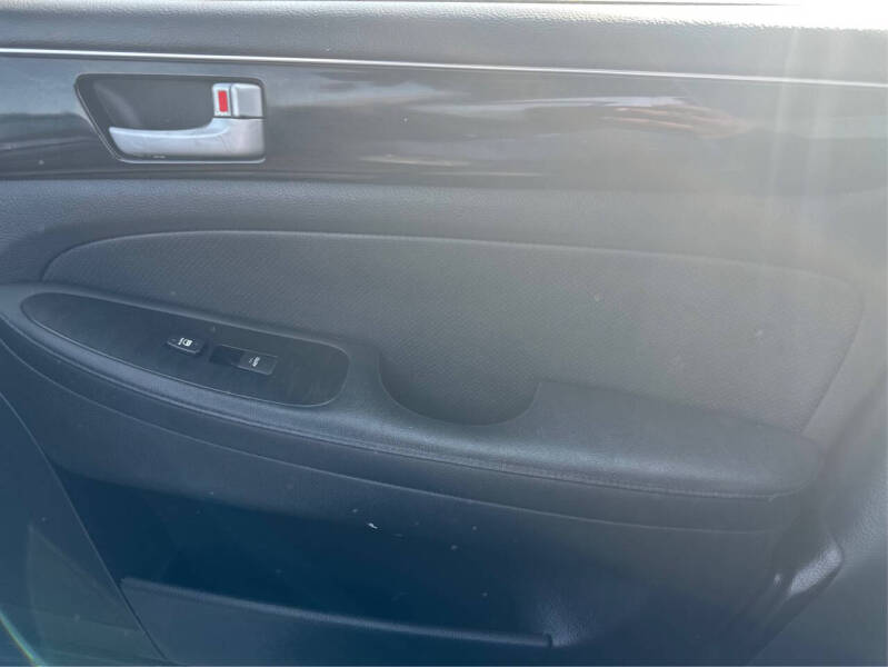 2014 Hyundai Genesis 3.8L