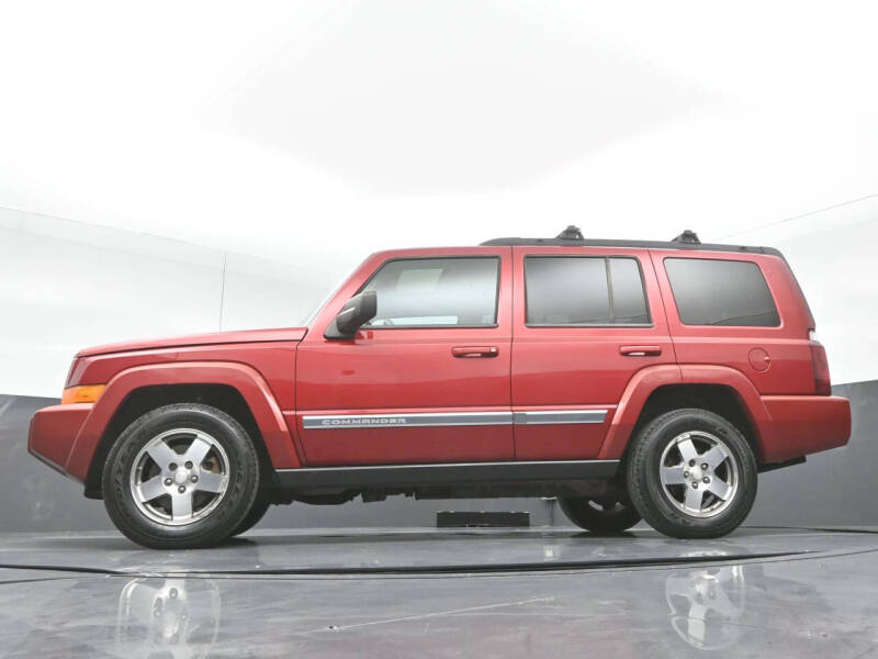 2010 Jeep Commander Sport