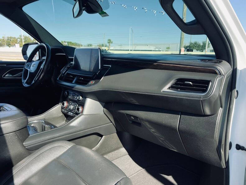 2022 Chevrolet Suburban LT