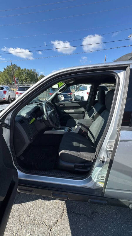 2011 Ford Escape XLT