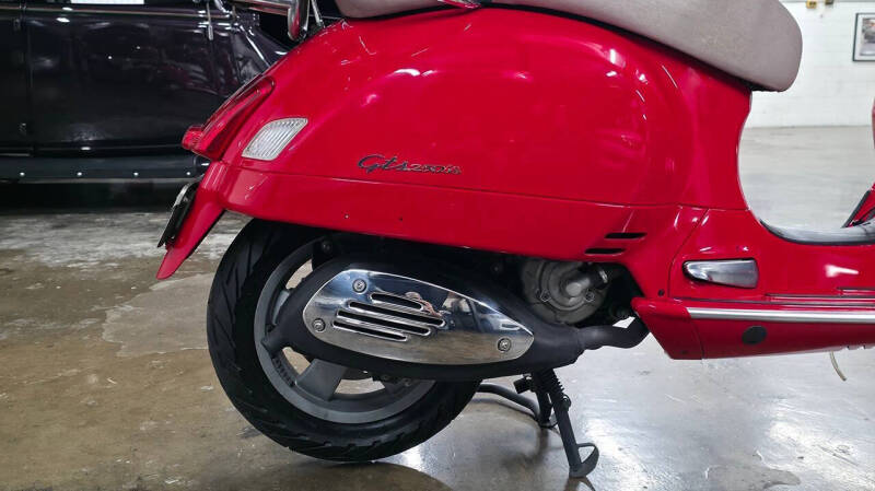 2007 Vespa GTS250ie