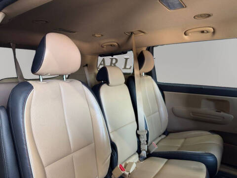 2017 Kia Sedona LX
