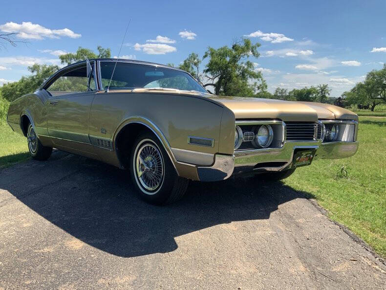 1967 Oldsmobile Delta Eighty-Eight
