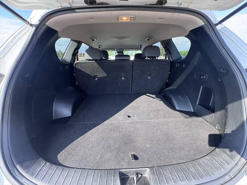2019 Hyundai Santa Fe SE 2.4L