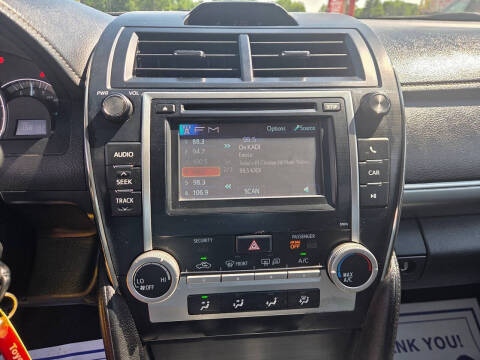 2014 Toyota Camry SE