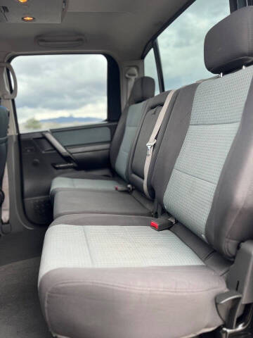 2005 Nissan Titan SE